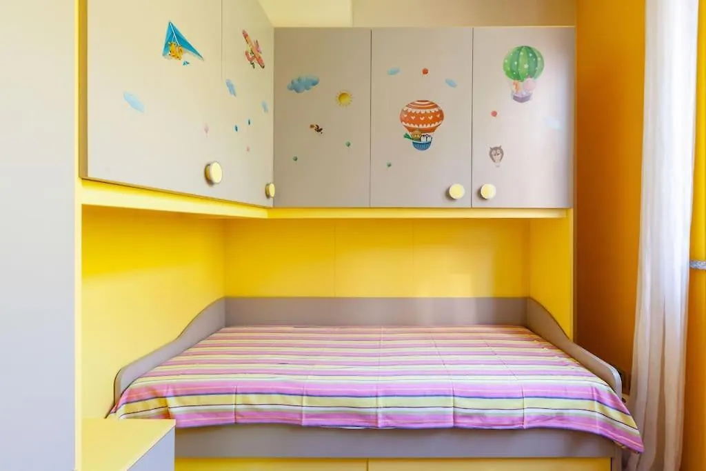 Casa Azzurra - By Host4U Apartment San Donato Milanese Italy