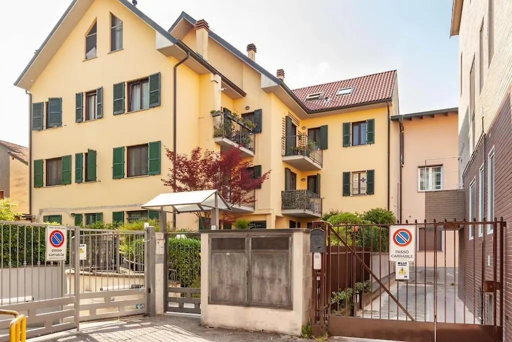 Casa Azzurra - By Host4U Apartment San Donato Milanese 0*,  Italy