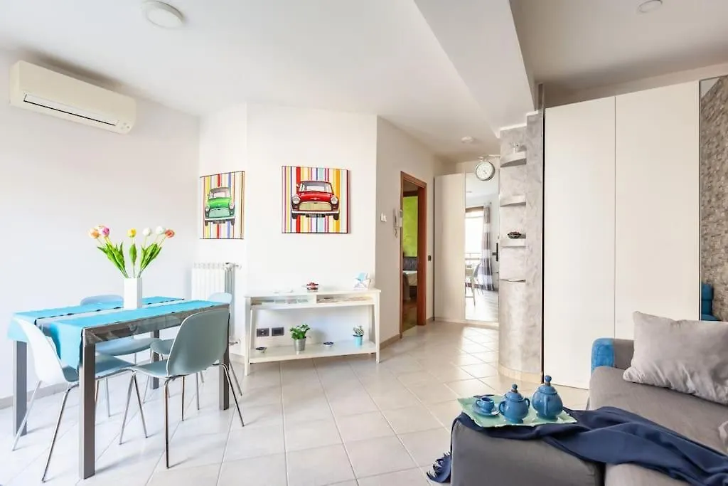 Casa Azzurra - By Host4U Lejlighed San Donato Milanese